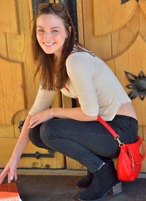 FTV Girls offers a free photo gallery with Brooke unveiling perfect shape